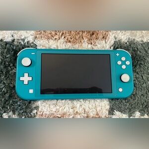 Turquoise Nintendo Switch Lite